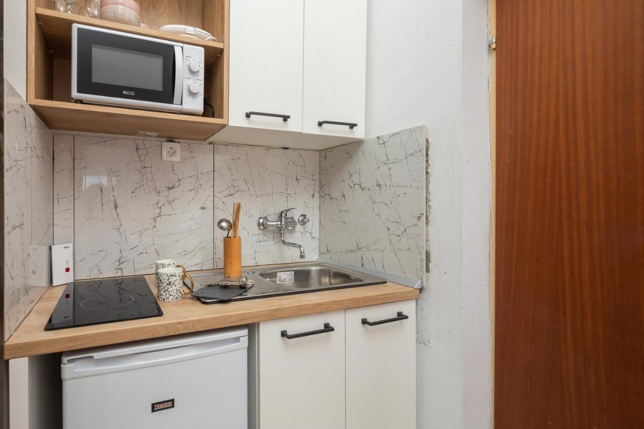 Beach Apartments Borovina Stanici Ngoại thất bức ảnh